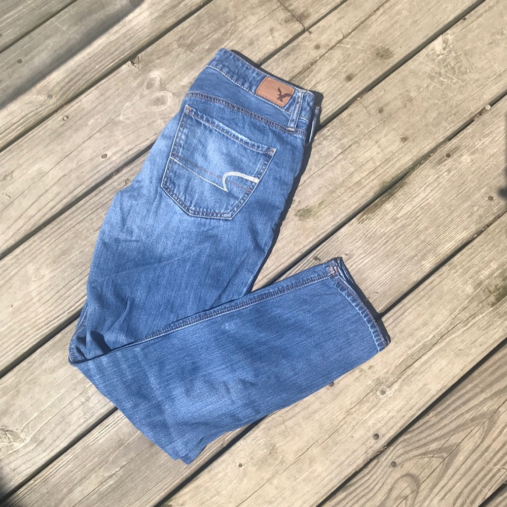 American eagle tomgirl jeans